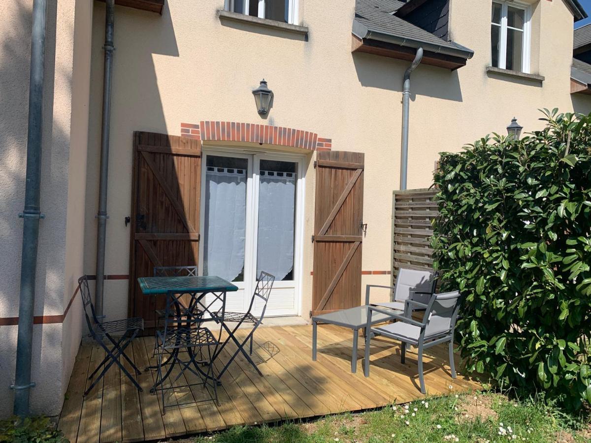 Cottage Avec Terrasse Domaine Golf De Limere Prox Orleans Ardon  Exterior photo